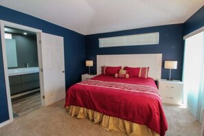 4 habitaciones, tabla de planchar con plancha, wifi y ropa de cama