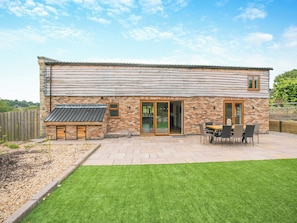 Outdoor dining - 5 bedroom accommodation in Belper (Belper)