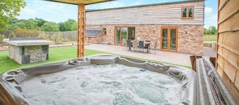 5 bedroom accommodation in Belper