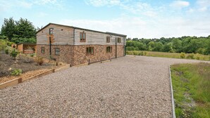 Exterior - 5 bedroom accommodation in Belper (Belper)