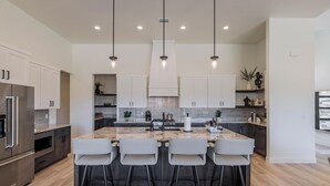 House, Multiple Beds (Parfection) | Private kitchen - Parfection (St. George)