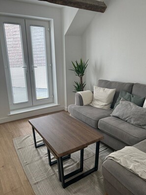 Maison, salle de bains privée, vue baie | Bar lounge