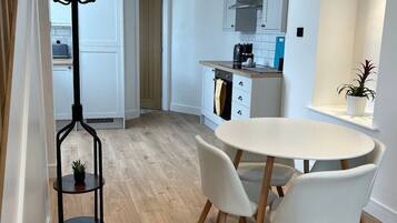 House, Private Bathroom, Bay View | Restaurant