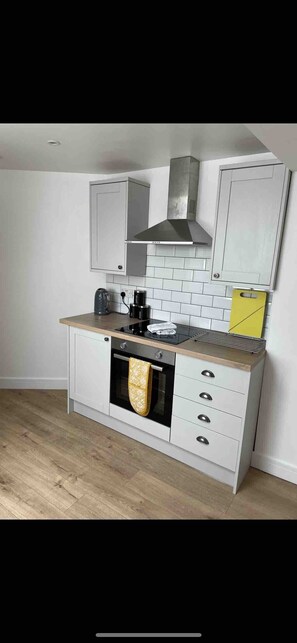 House, Private Bathroom, Bay View | Shared kitchen - Bay View House (Bangor)