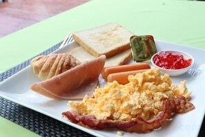 Breakfast for a fee - J4 Samui Hotel (Koh Samui)