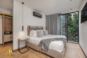 2 chambres, fer et planche à repasser, draps fournis