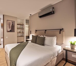 2 bedrooms, iron/ironing board, bed sheets