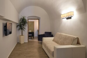 Smart TV - Makó Houses and Rooms - in the city center  (Andria)