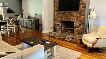 スマートテレビ、PC モニター