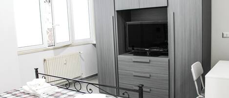 1 chambre, bureau, Wi-Fi gratuit, draps fournis