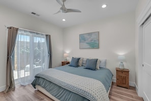 3 多间卧室、熨斗/熨衣板、WiFi、床单