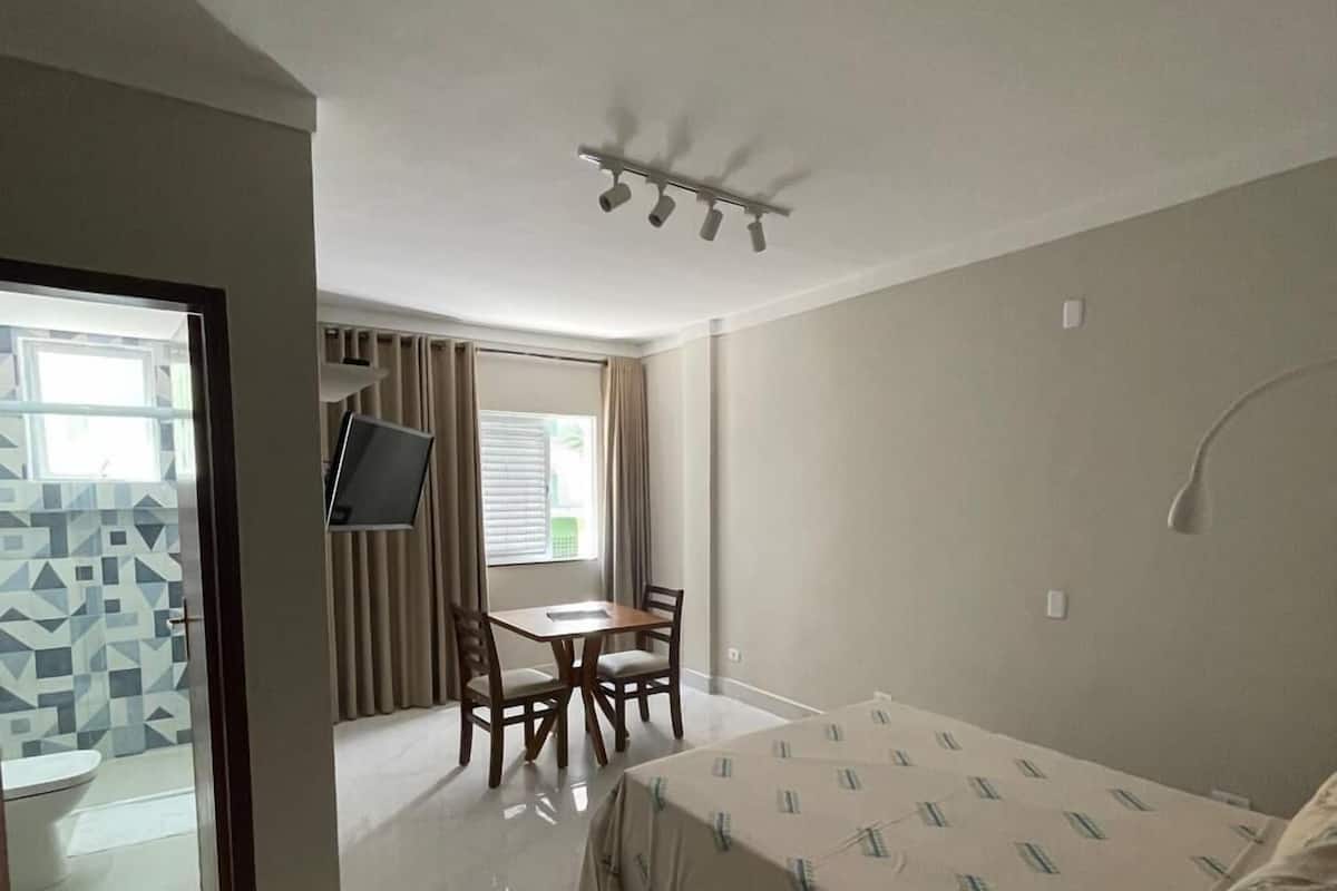 Standard Suite, Partial Ocean View