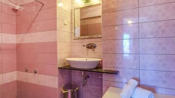 Shower, towels, soap, shampoo