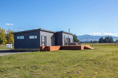 Totara on Moroa, Tauwharenikau