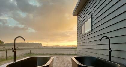 Totara On Moroa, Tauwharenikau