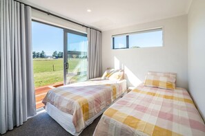 4 chambres, fer et planche à repasser, Wi-Fi gratuit, draps fournis