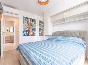 2 bedrooms, iron/ironing board, Internet, bed sheets - Apartment Marcus Mai - Two Bedroom Apartment with Balcony (Dubrovnik)