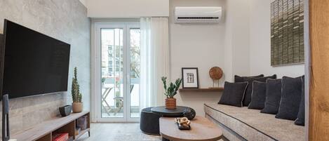 Lettore DVD, biblioteca musicale, impianto stereo