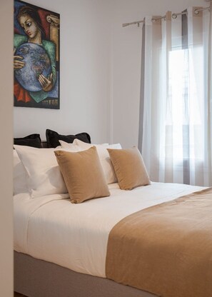 1 chambre, coffres-forts dans les chambres, fer et planche Ă repasser