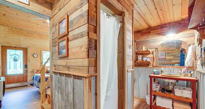 Lake Butler Cabin on 5 Acres w/ Fire Pit!