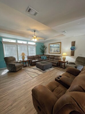 Smart TV - Lily Pad  3 bedrooms and 2 baths (Steinhatchee)
