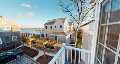 Walk to town condo with waterviews