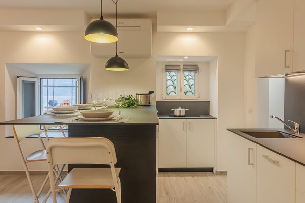 Apartment, Smoking | 1 bedroom - Casa Bambina in Varenna (Varenna)