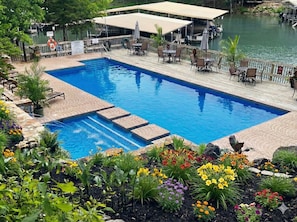 Piscine couverte