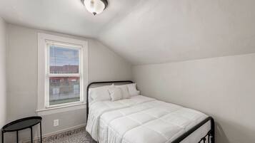 2 bedrooms, free WiFi, bed sheets