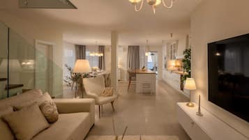 Smart-TV, Bücher, Stereoanlage