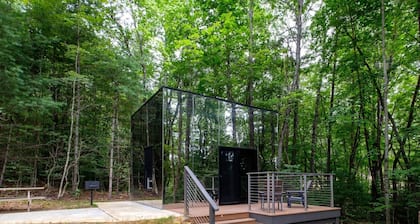 Mirror Cabins - Looking Glass