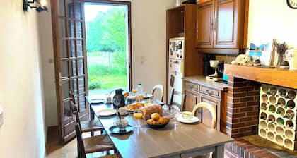 The Poussiniere Cottage - View - 6p
