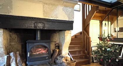 The Poussiniere Cottage - View - 6p