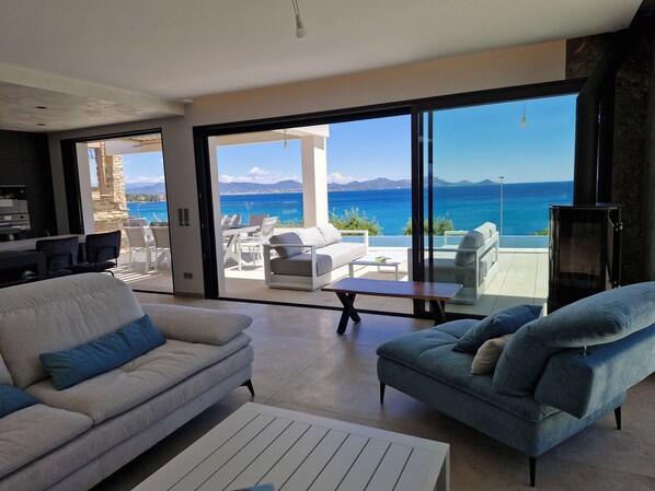 Smart-TV, peis, bordtennis og printere