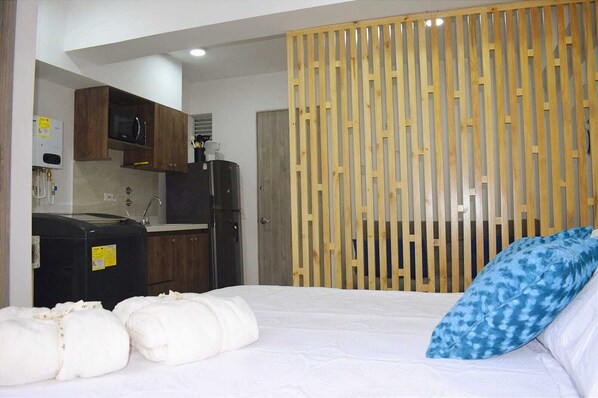 1 chambre, fer et planche à repasser, Wi-Fi, draps fournis