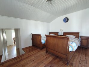 3 chambres, lit parapluie, Wi-Fi gratuit, draps fournis