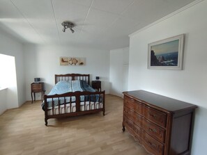 3 chambres, lit parapluie, Wi-Fi gratuit, draps fournis