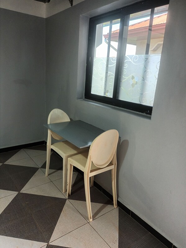 Kamar Comfort, kamar mandi pribadi | Makan di kamar