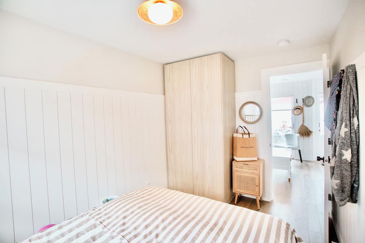 Classic Cabin 10 - 2 Queen Bedrooms + 2 Single and Sofa Bed, 1 Bathroom, Kitchen & Beachfront Views | 2 bedrooms, desk, laptop workspace, iron/ironing board