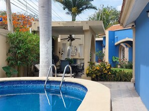 Egyptian cotton sheets, premium bedding, down duvets, memory-foam beds - Hospedaje Serenity Home Mérida (Mérida)