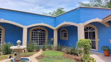 Standard Apartment, Garden View | Terrace/patio