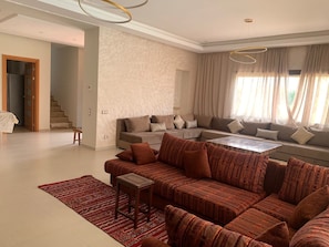 Living area - Villa & Piscine Privée 10 mn a Aeroport Marrakech (Marrakesh-Safi)