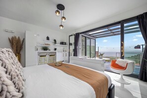 1 bedroom, WiFi, bed sheets - Hilltop Luxury • Heated Private Pool + Parking (Piñales)