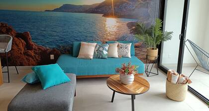 Excellent location with a roof garden and pool