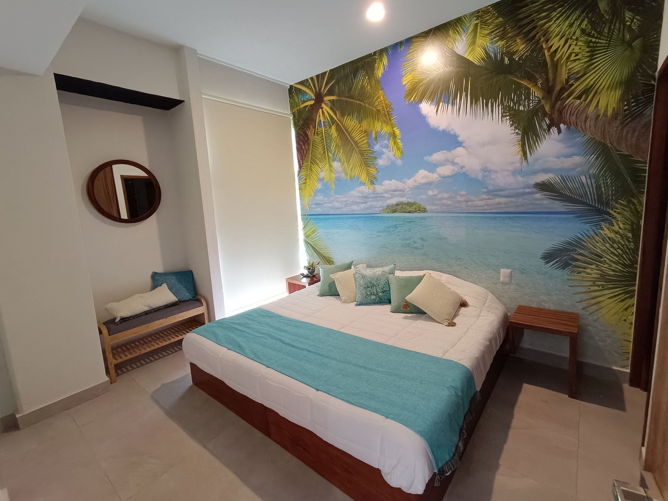 2 habitaciones, tabla de planchar con plancha y ropa de cama 