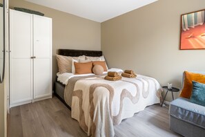 1 Schlafzimmer, Bügeleisen/Bügelbrett, kostenloses WLAN, Bettwäsche