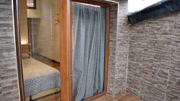 3 dormitorios, tabla de planchar con plancha, wifi y ropa de cama