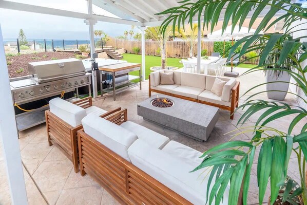 Terrace/patio - Mountain Views/Hot Tub/Arcade Games/ Luxury Home! (San Diego)