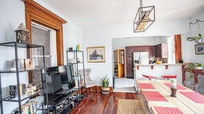 Interior - 8BR/3.5BA Home by Tropicana & Boardwalk (Atlantic City)