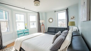 8 bedrooms, iron/ironing board, free WiFi, bed sheets - 8BR/3.5BA Home by Tropicana & Boardwalk (Atlantic City)